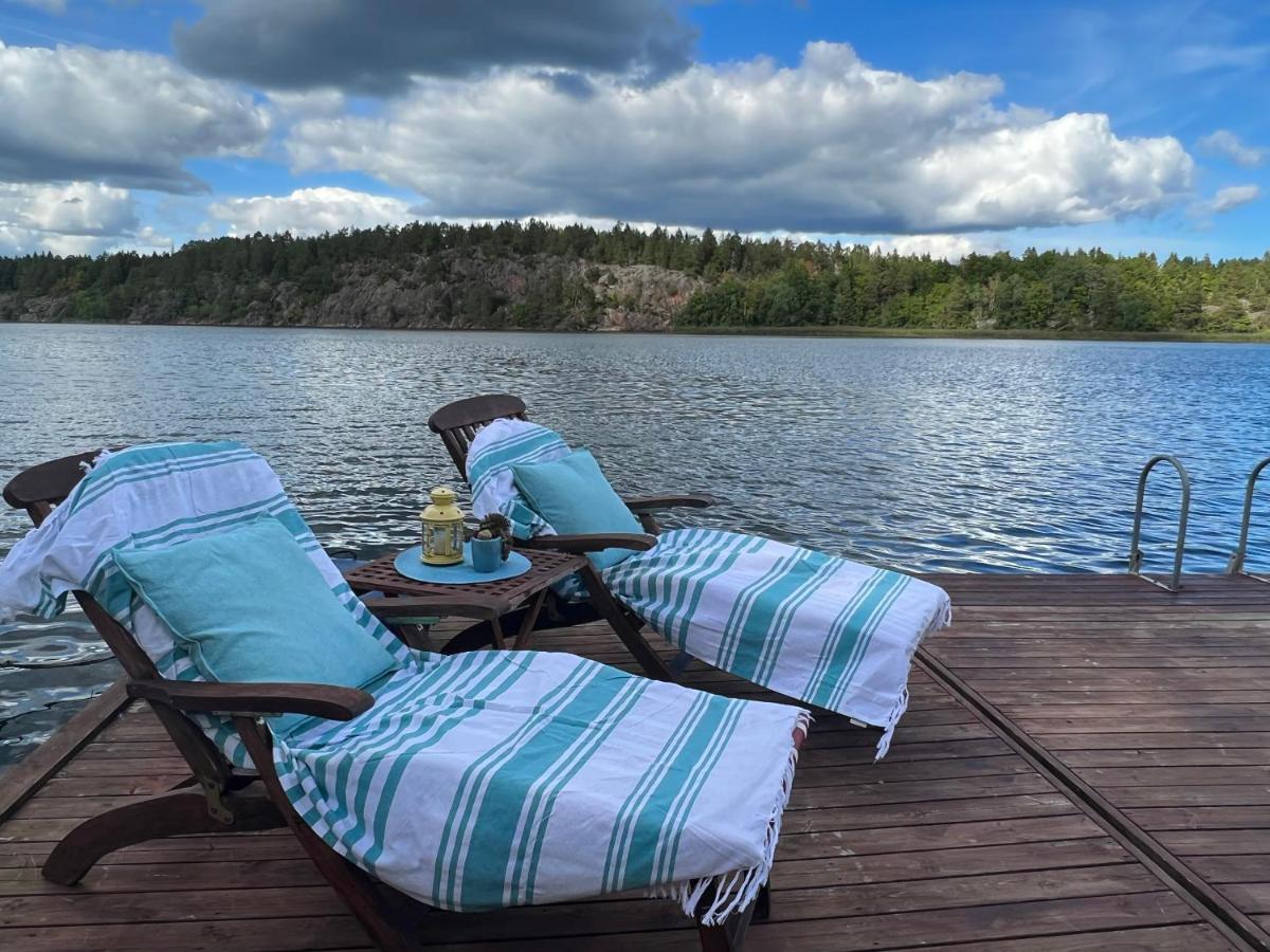Herrgards Hotell Gyllene Haesten Västervik Exterior photo